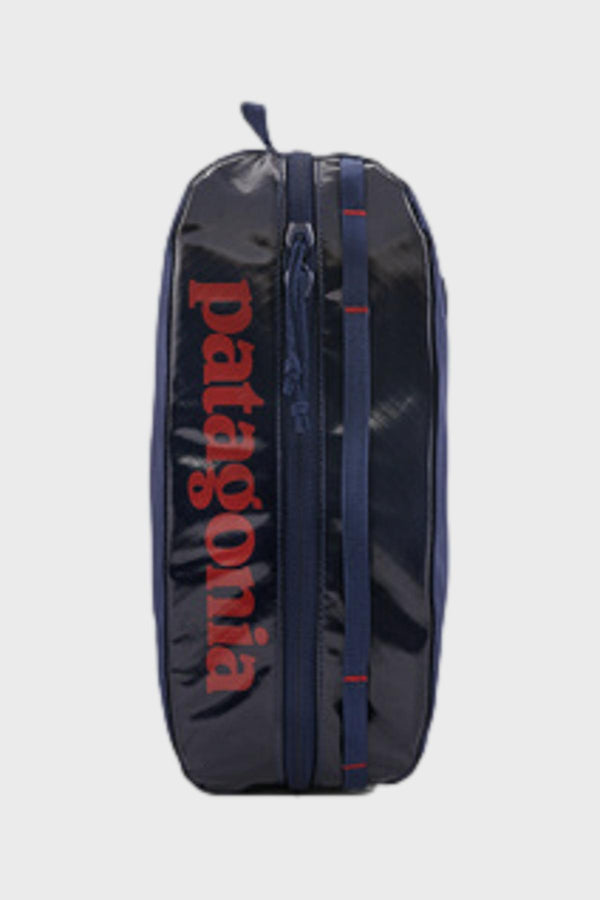 新品 PATAGONIA パタゴニア ブラックホール キューブ 3L パタゴニア - ブラックホール キューブ 3L スモール - DISTANCE