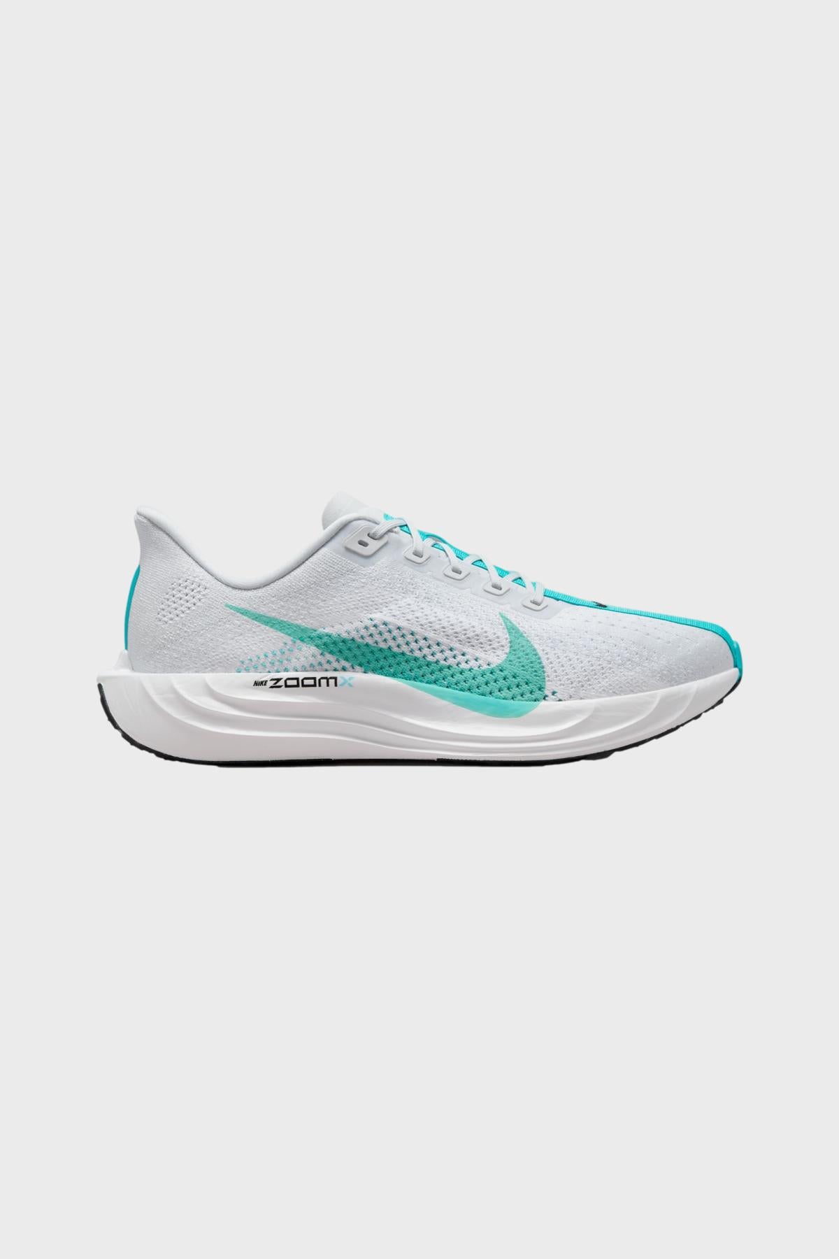 PEGASUS PLUS Nike - Chaussure Running | Distance – ©DISTANCE | For