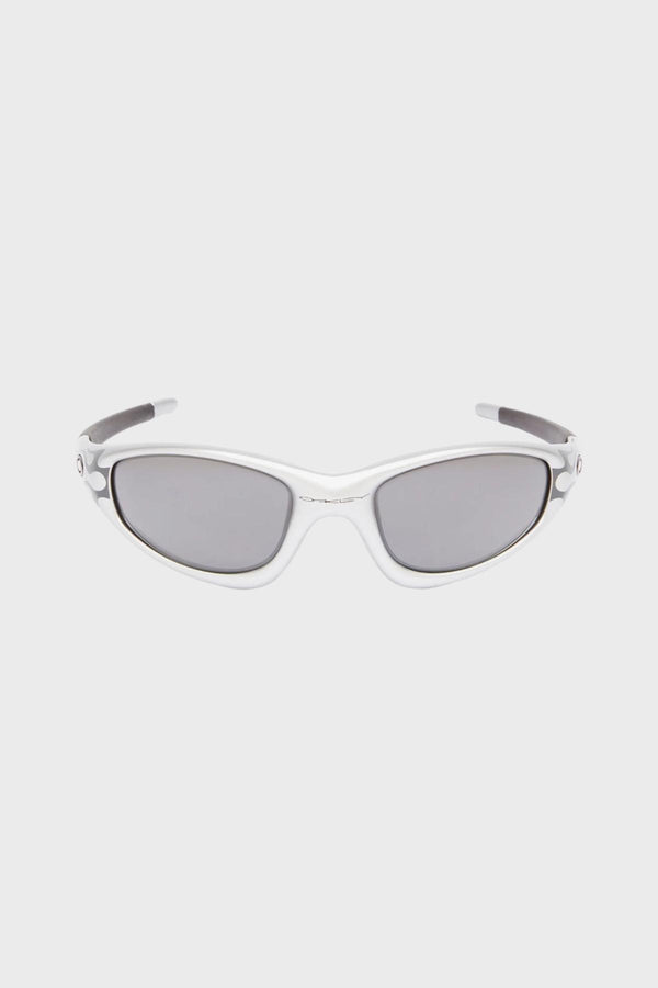 Oakley Straight Jacket 　廃盤　シルバー 00s Oakley Straight Jacket 廃盤 シルバー - メルカリ