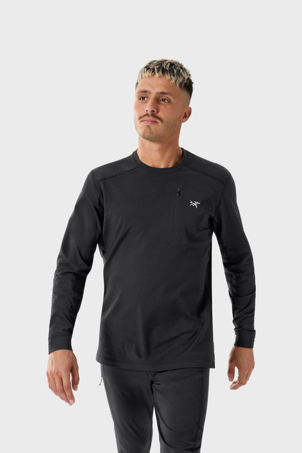 ラパラ　ロンT ARC'TERYX - RHO LT Crew Neck - DISTANCE