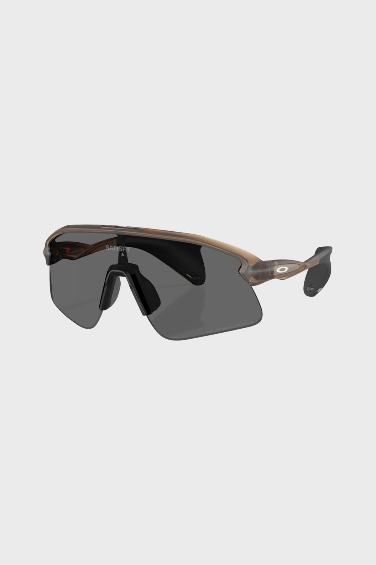 STUNT DEVIL Satisfy x Oakley - Lunettes Sport | Distance