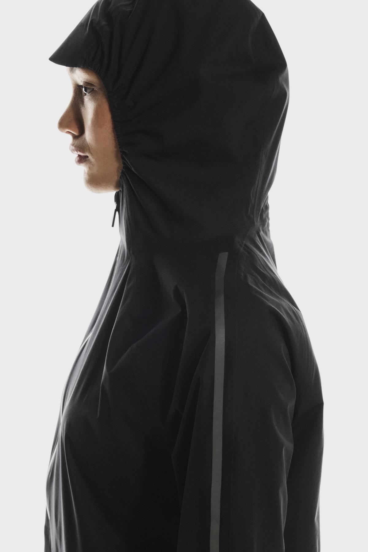On W - PERFORMANCE JACKET WATERPROOF