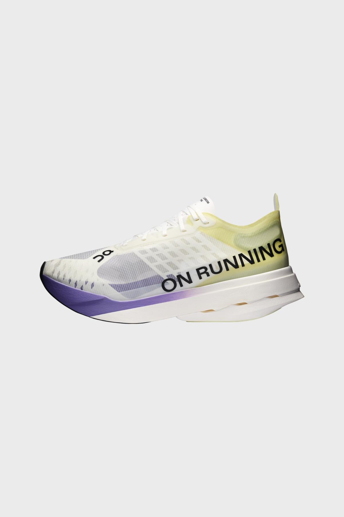 CLOUDBOOM STRIKE On - Chaussure Running | Distance – ©DISTANCE