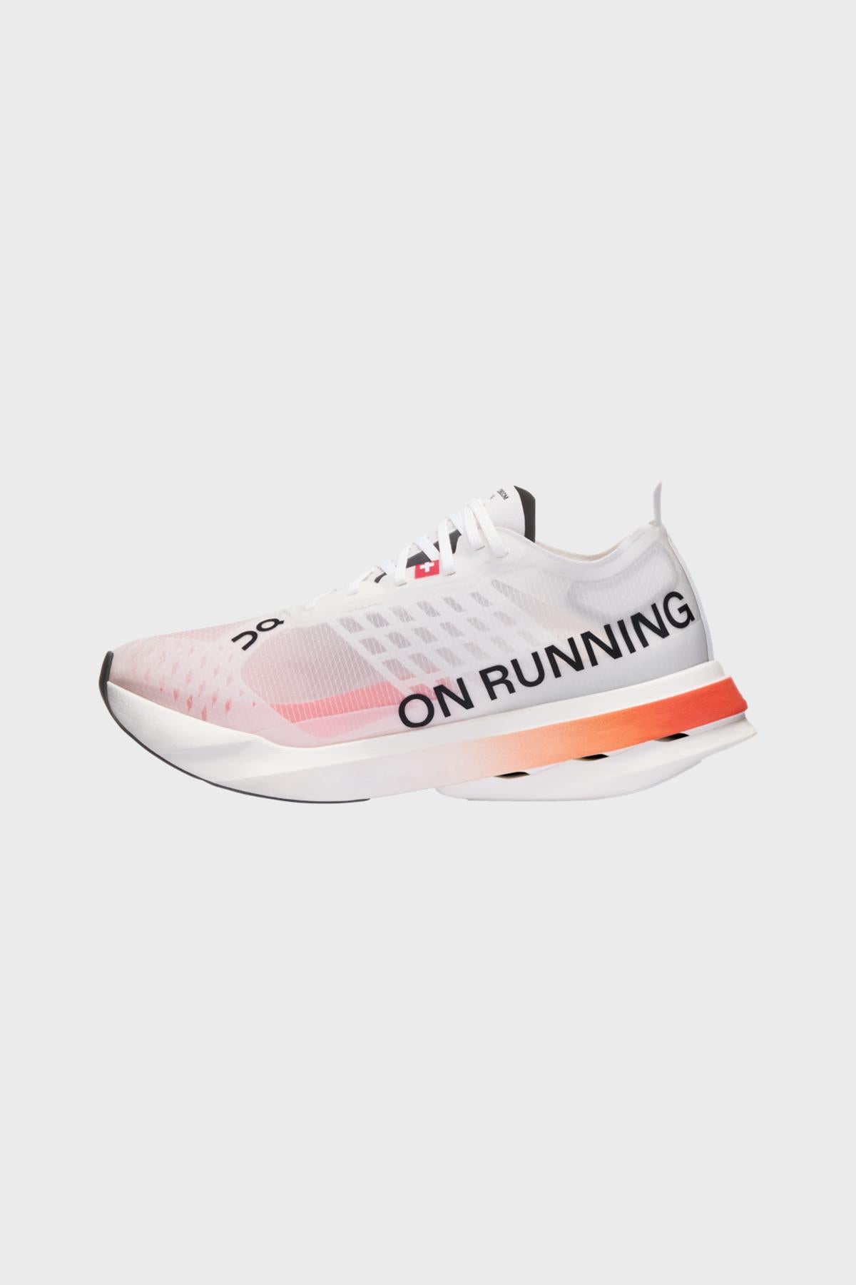 CLOUDBOOM STRIKE On - Chaussure Running | Distance – ©DISTANCE