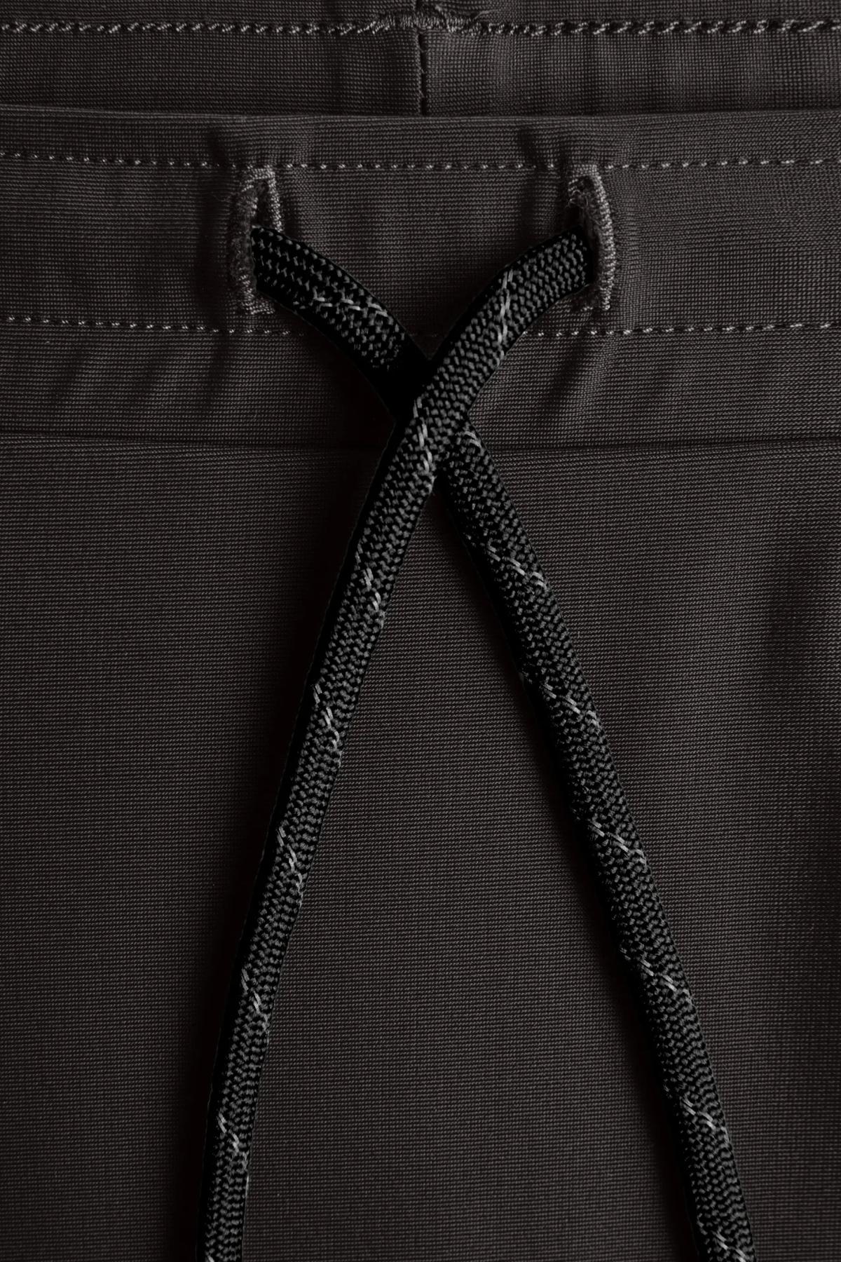 9in Recycled half tights