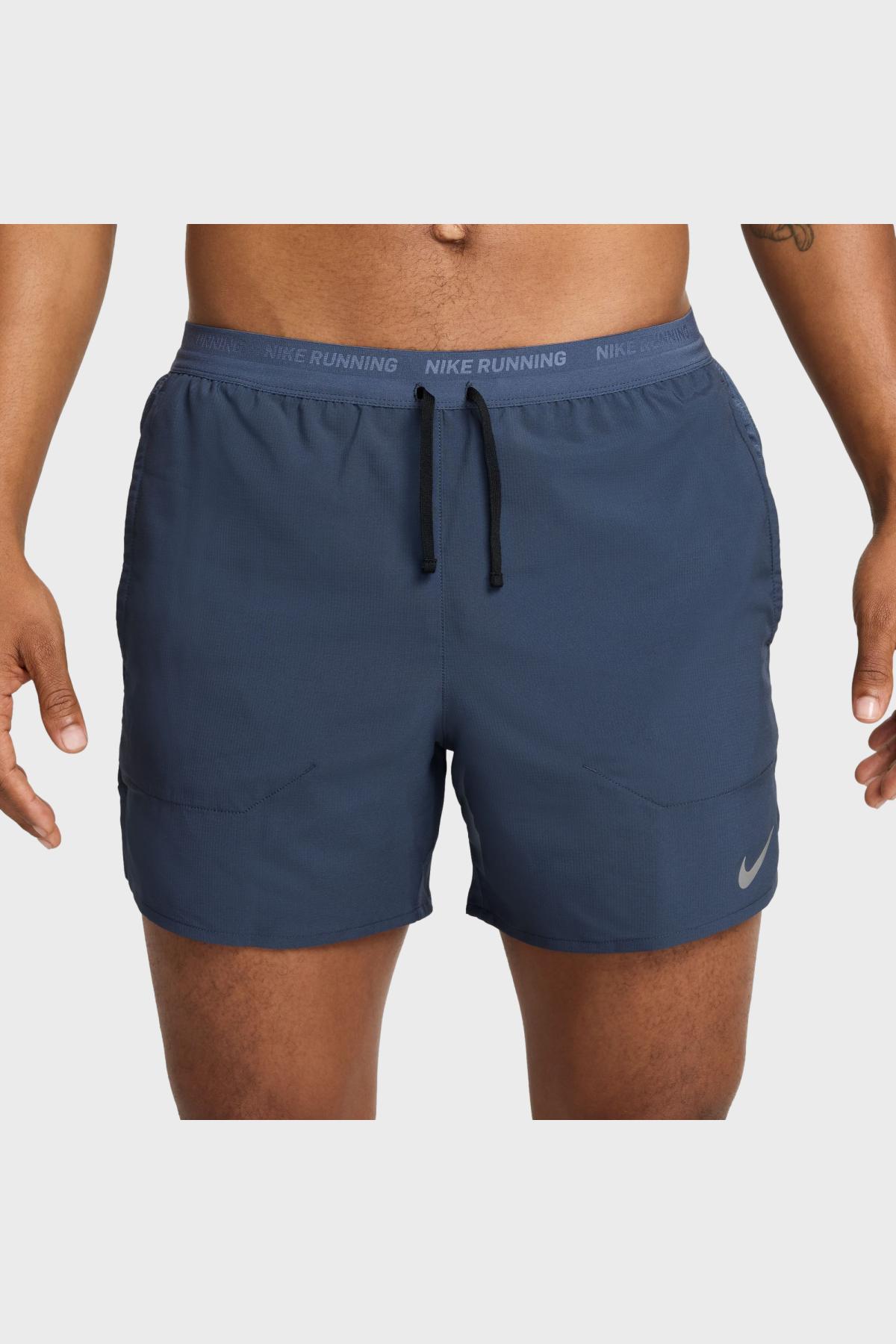 NIKE - STRIDE  Short avec sous-short 13 cm