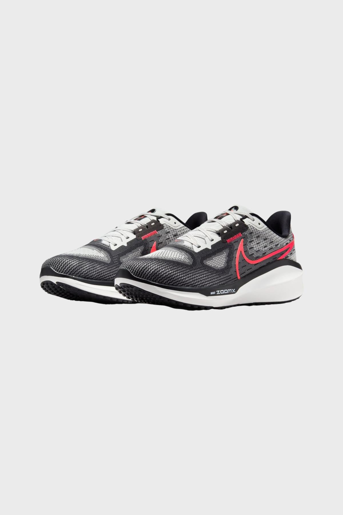 VOMERO 17 Nike - Chaussure Running | Distance – ©DISTANCE | For