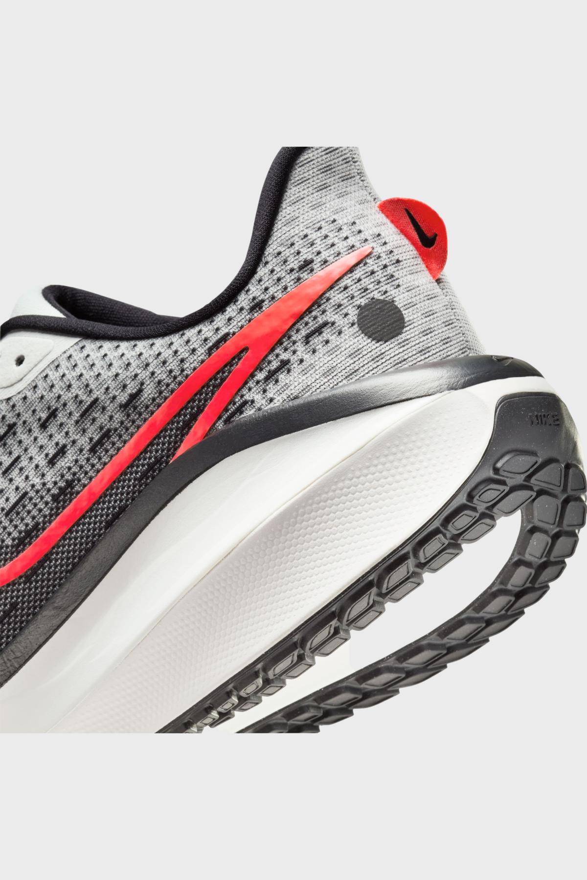 VOMERO 17 Nike - Chaussure Running | Distance – ©DISTANCE | For