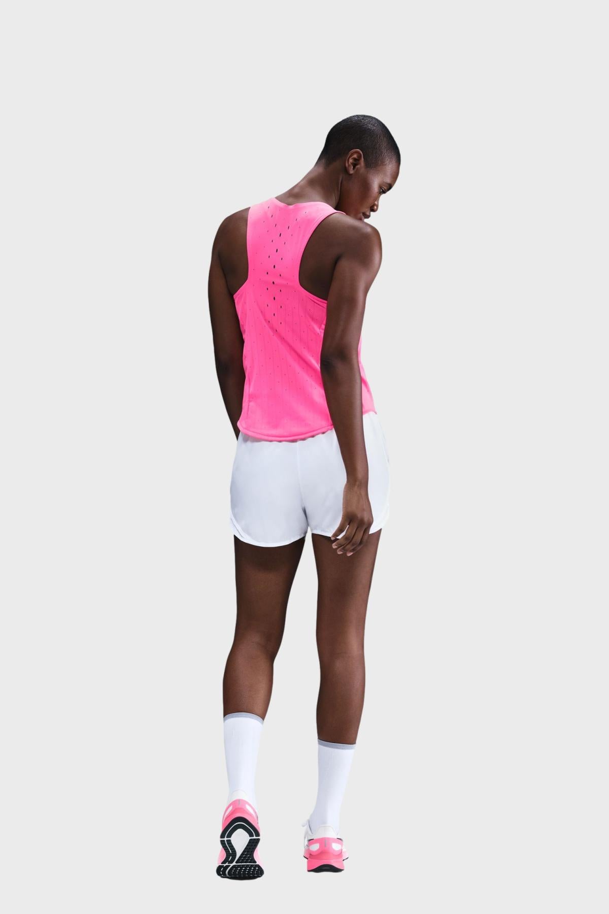 【美品　早い者勝ち】Nike 貴重ピンク エアロスイフト　M AeroSwift Singlet Nike - Haut Running | Distance – ©DISTANCE | For