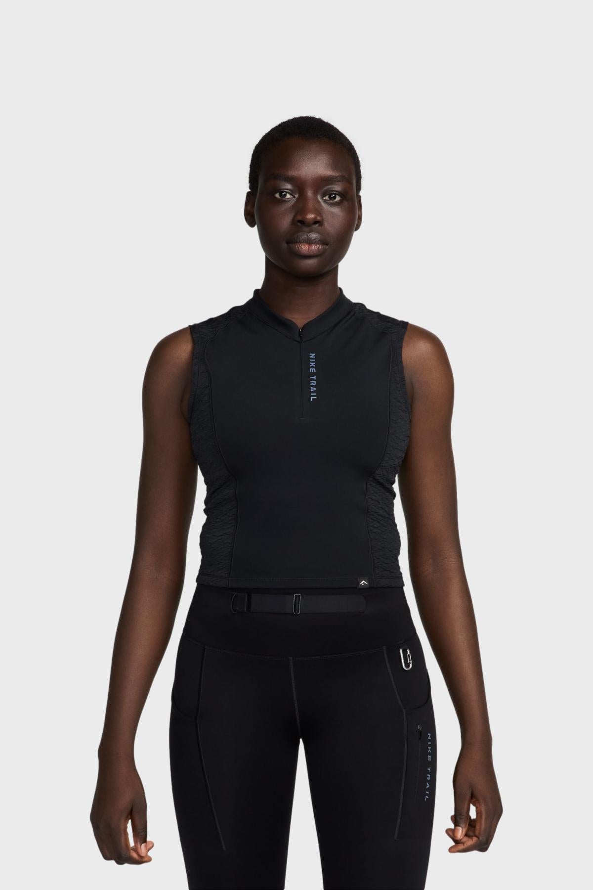 NIKE TRAIL W - Dri-FIT 1/4-Zip Running Tank Top