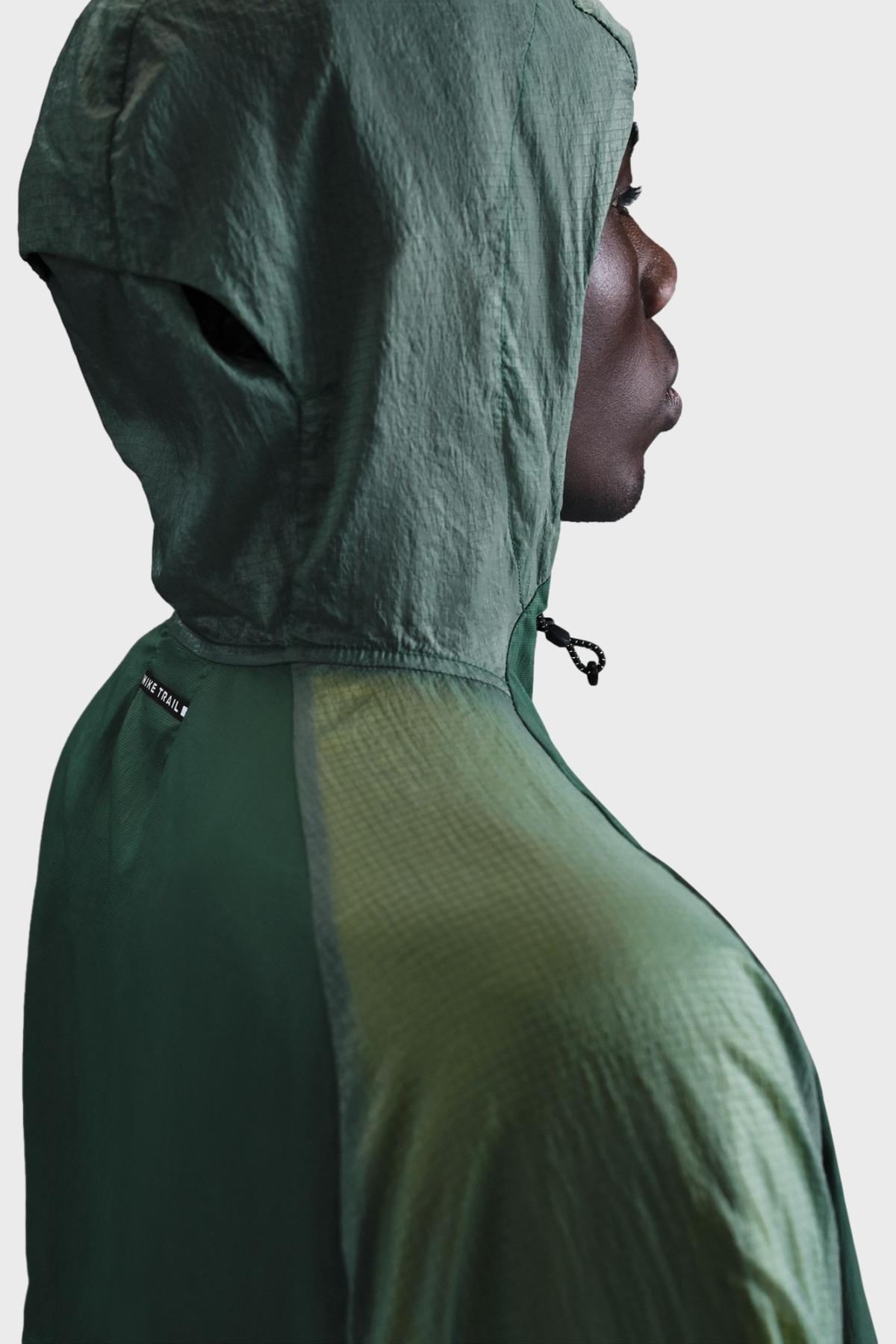 NIKE TRAIL - NIKE TRAIL AIREEZ RUNNING JACKET