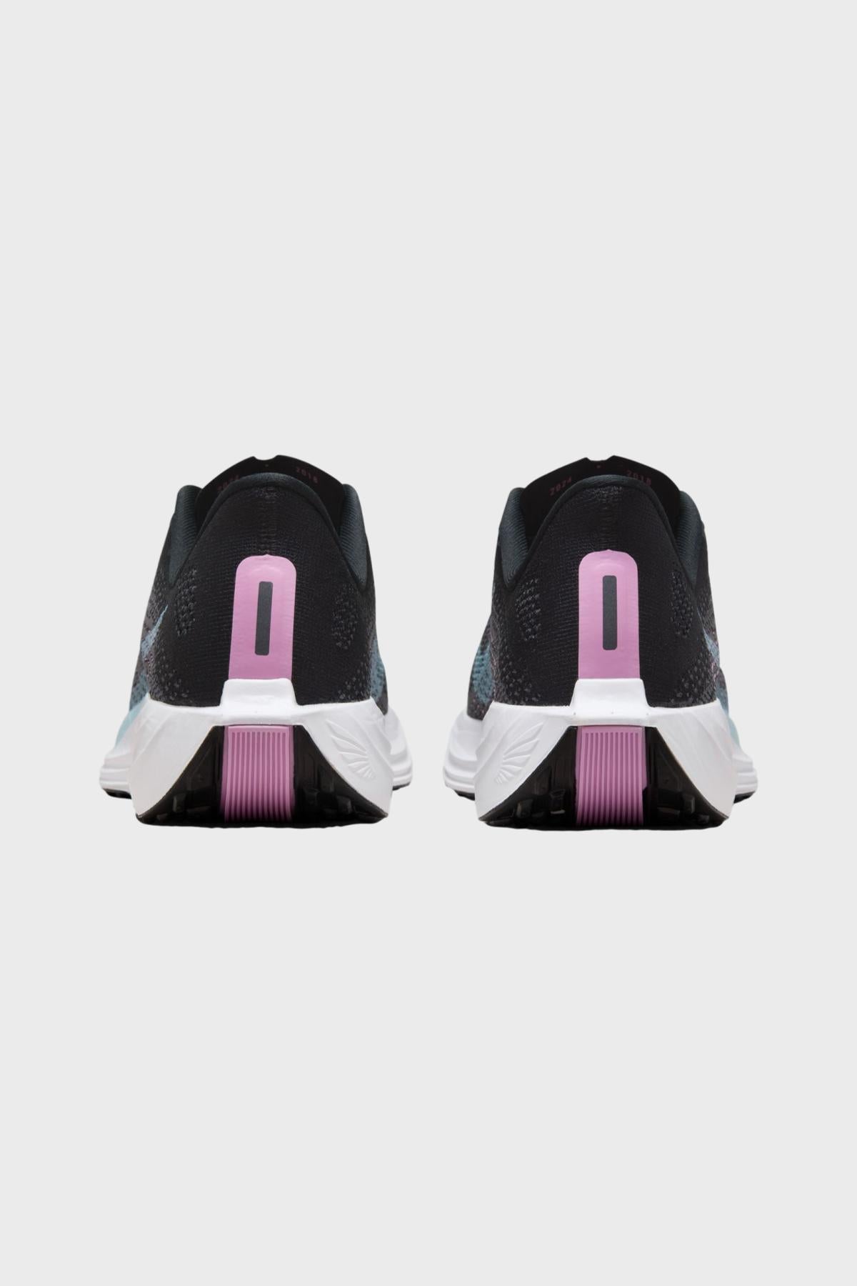 PEGASUS PLUS Nike - Chaussure Running Femme | Distance – ©DISTANCE