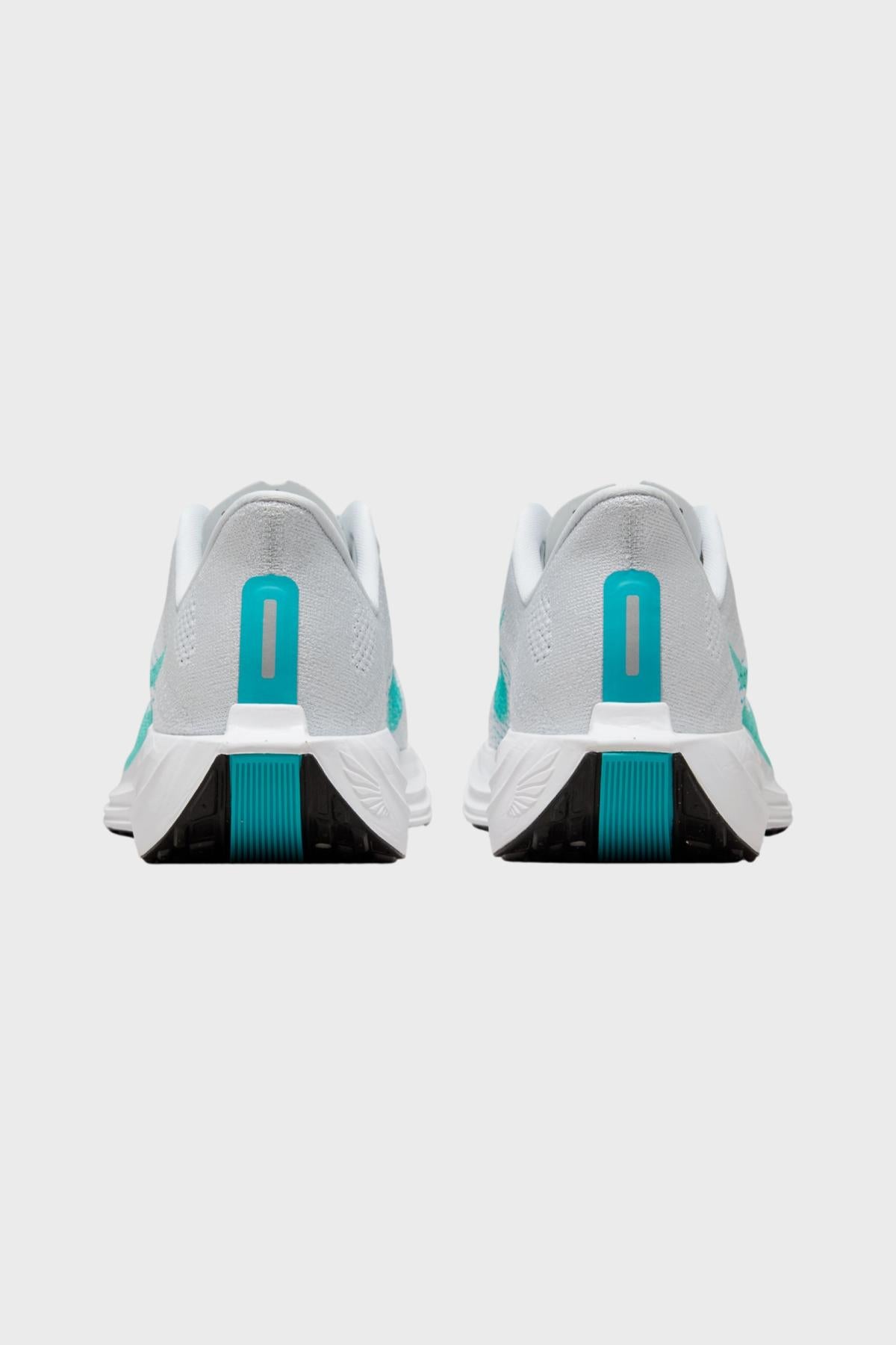PEGASUS PLUS Nike - Chaussure Running | Distance – ©DISTANCE | For