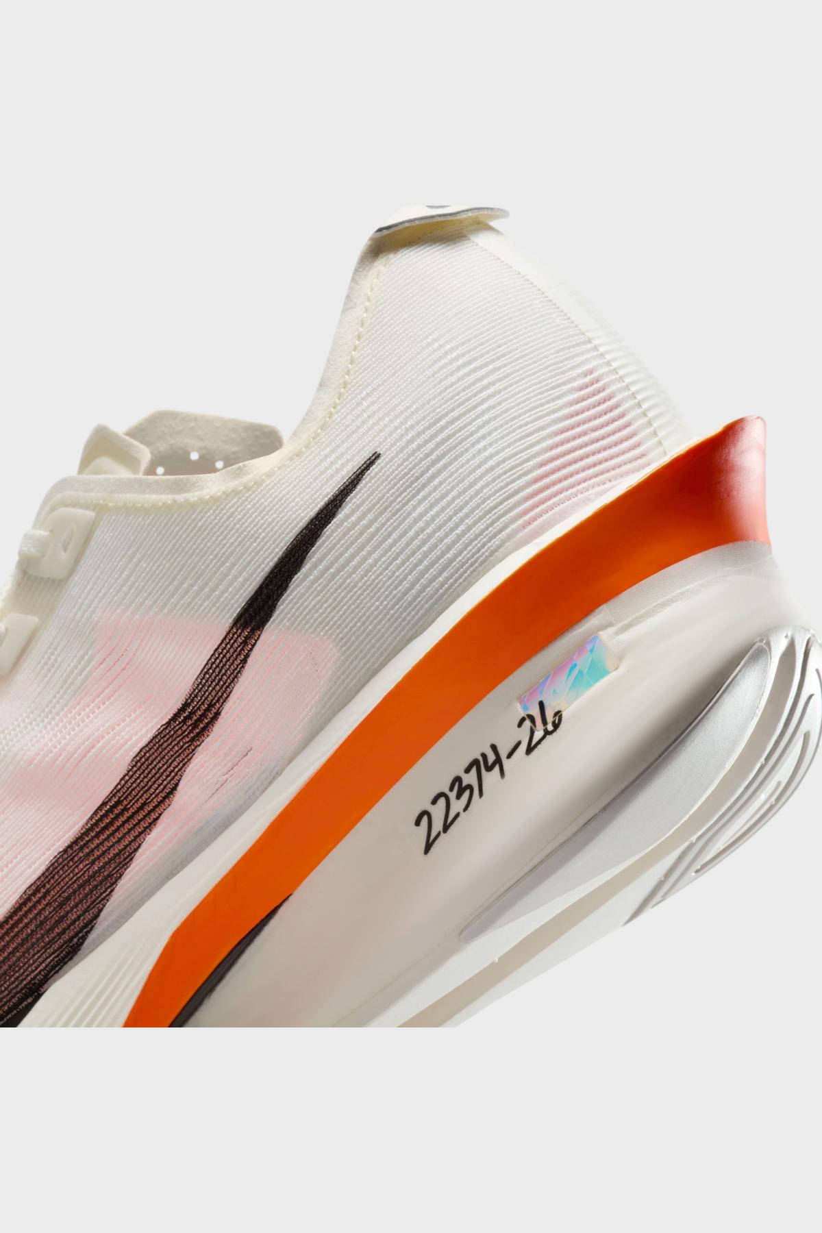 VAPORFLY 4 Nike - Chaussure Running | Distance – ©DISTANCE | For