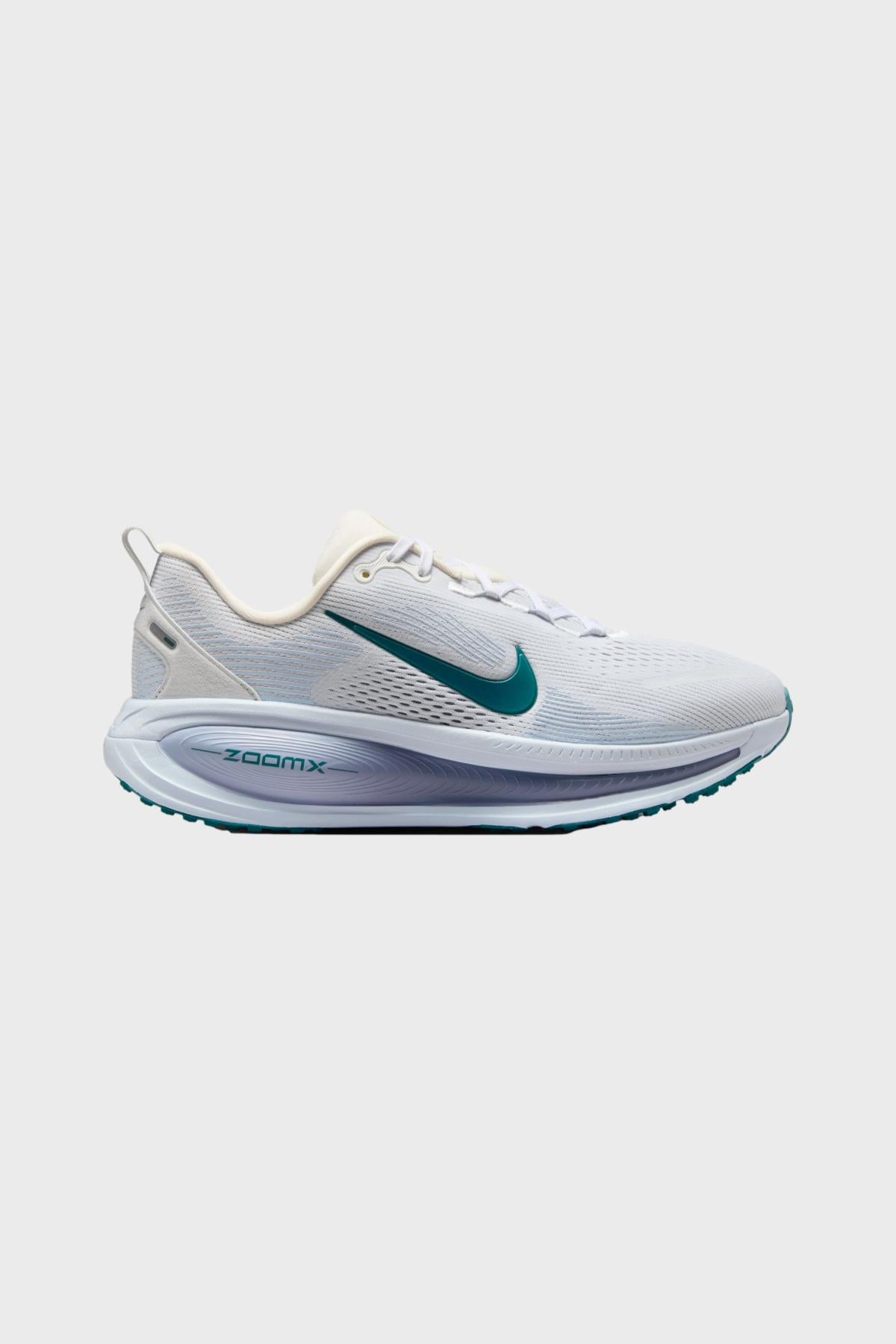 ナイキ W - ヴォメロ 18