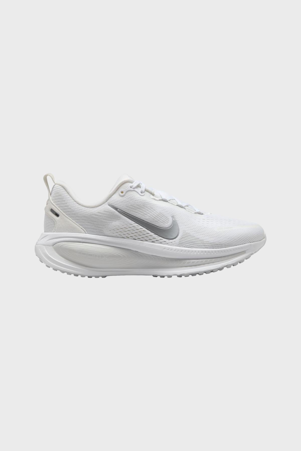 Nike W - VOMERO 18