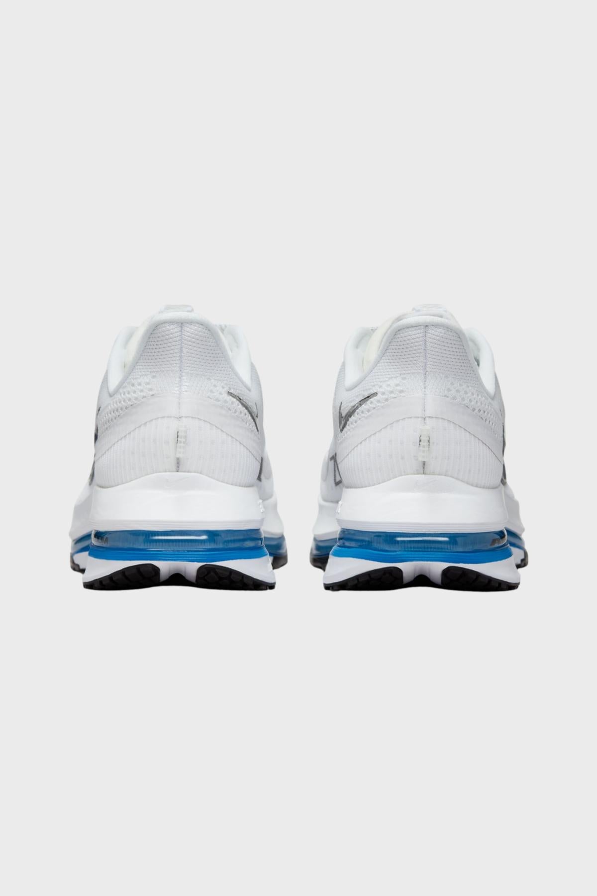 ナイキ - ペガサス プラス