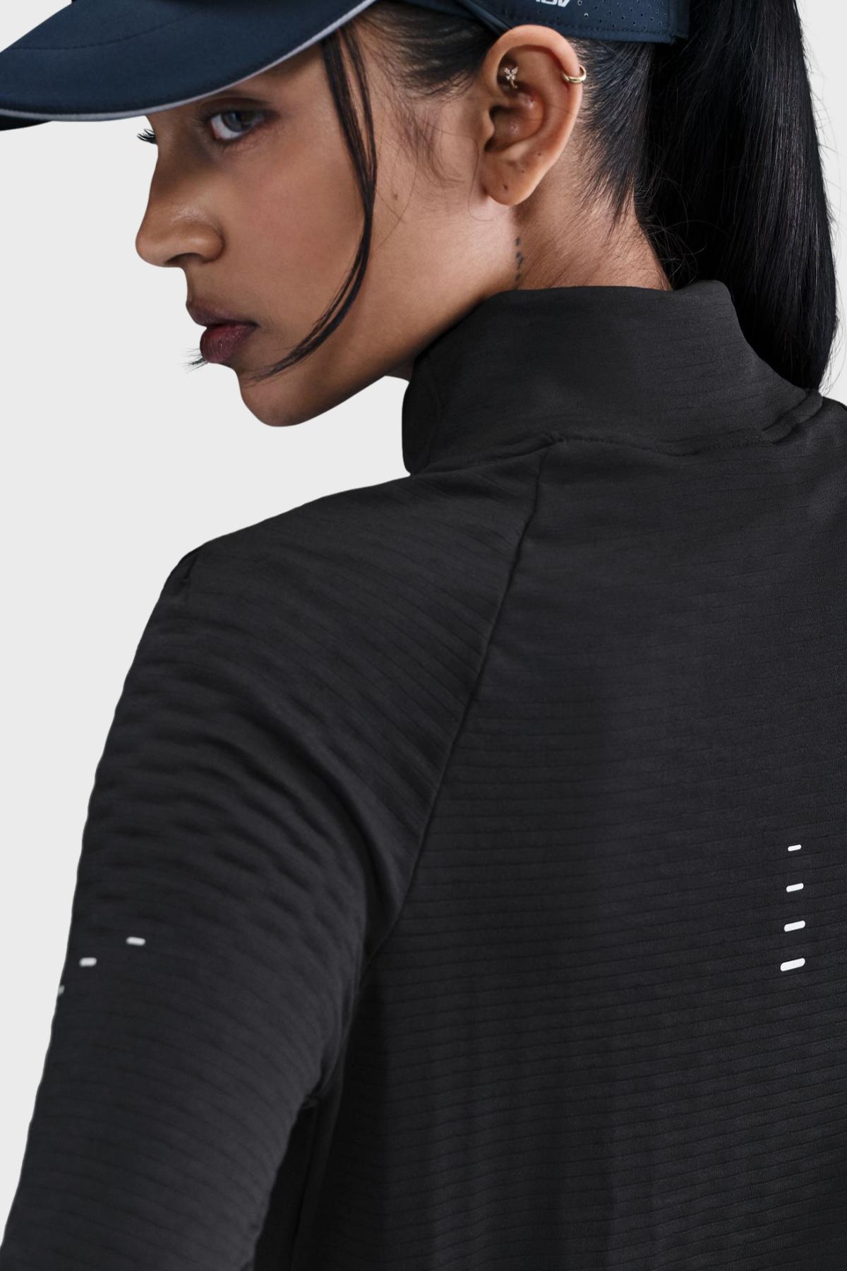 NIKE W -  Nike Swift Women's Therma-FIT Roll Neck Running Top