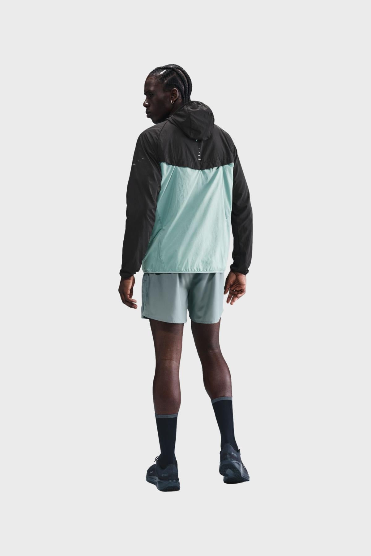 Nike -  STRIDE Men's water-repellent UV-protective running jacket