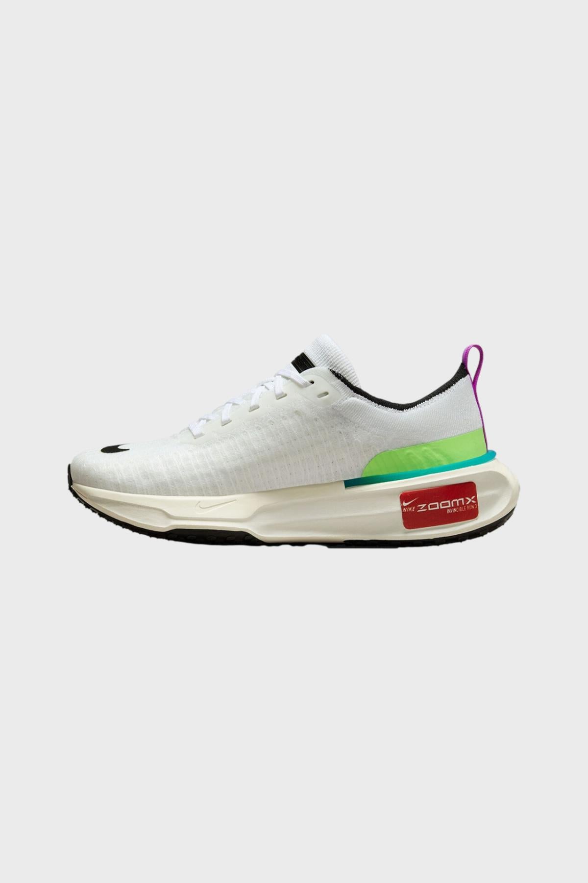 ☆新品同様☆ナイキ(NIKE)ズームXインヴィンシブルランFK3／SE ZoomX Invincible Run FK Nike - Chaussure Running | Distance