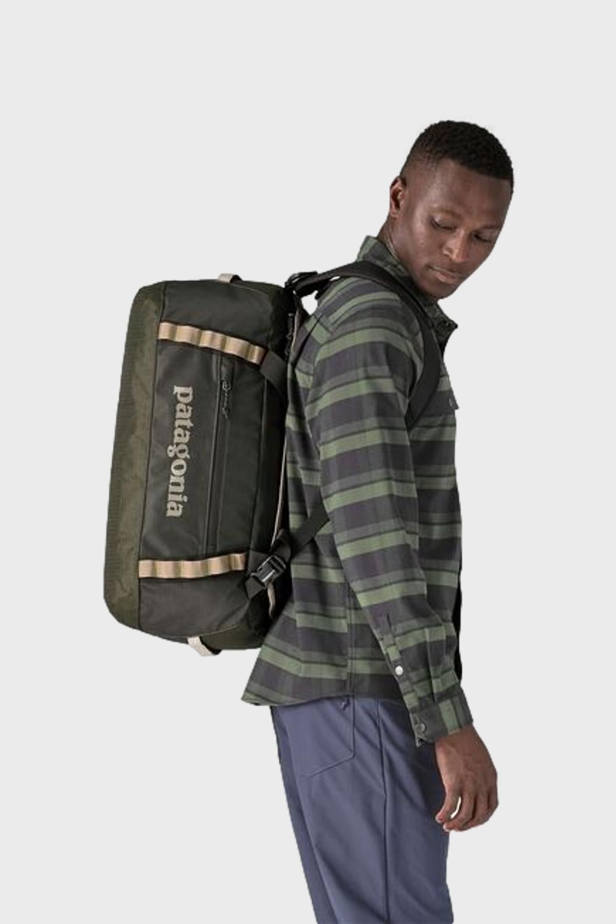 パタゴニア ブラック ダッフルバッグ　40L パタゴニア - ブラックホール ダッフルバッグ 40L - DISTANCE