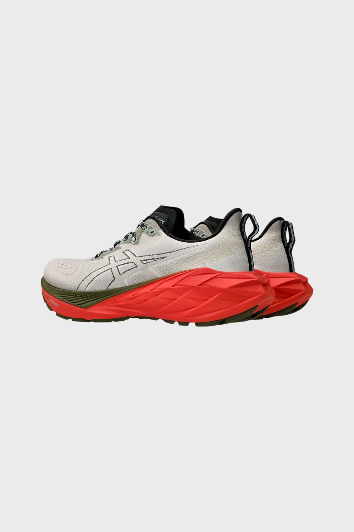 NOVABLAST 4 TR Asics - Chaussure Running | Distance – ©DISTANCE