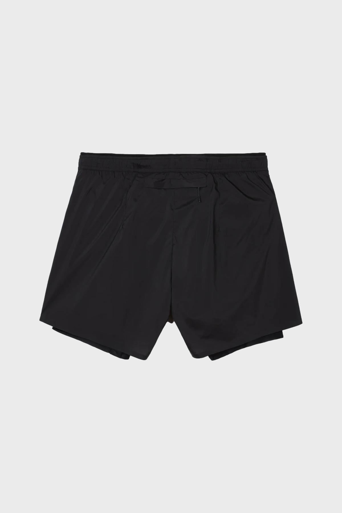 満足 - TECHSILK 8 インチ ショーツ