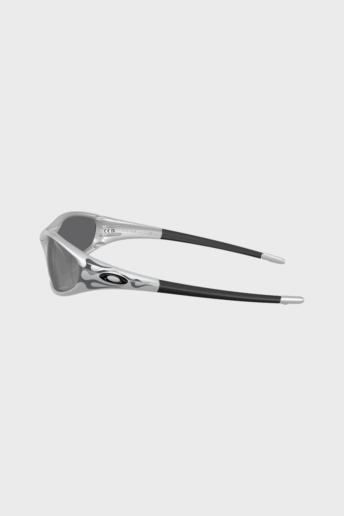 OAKLEY - STRAIGHT JACKET 99