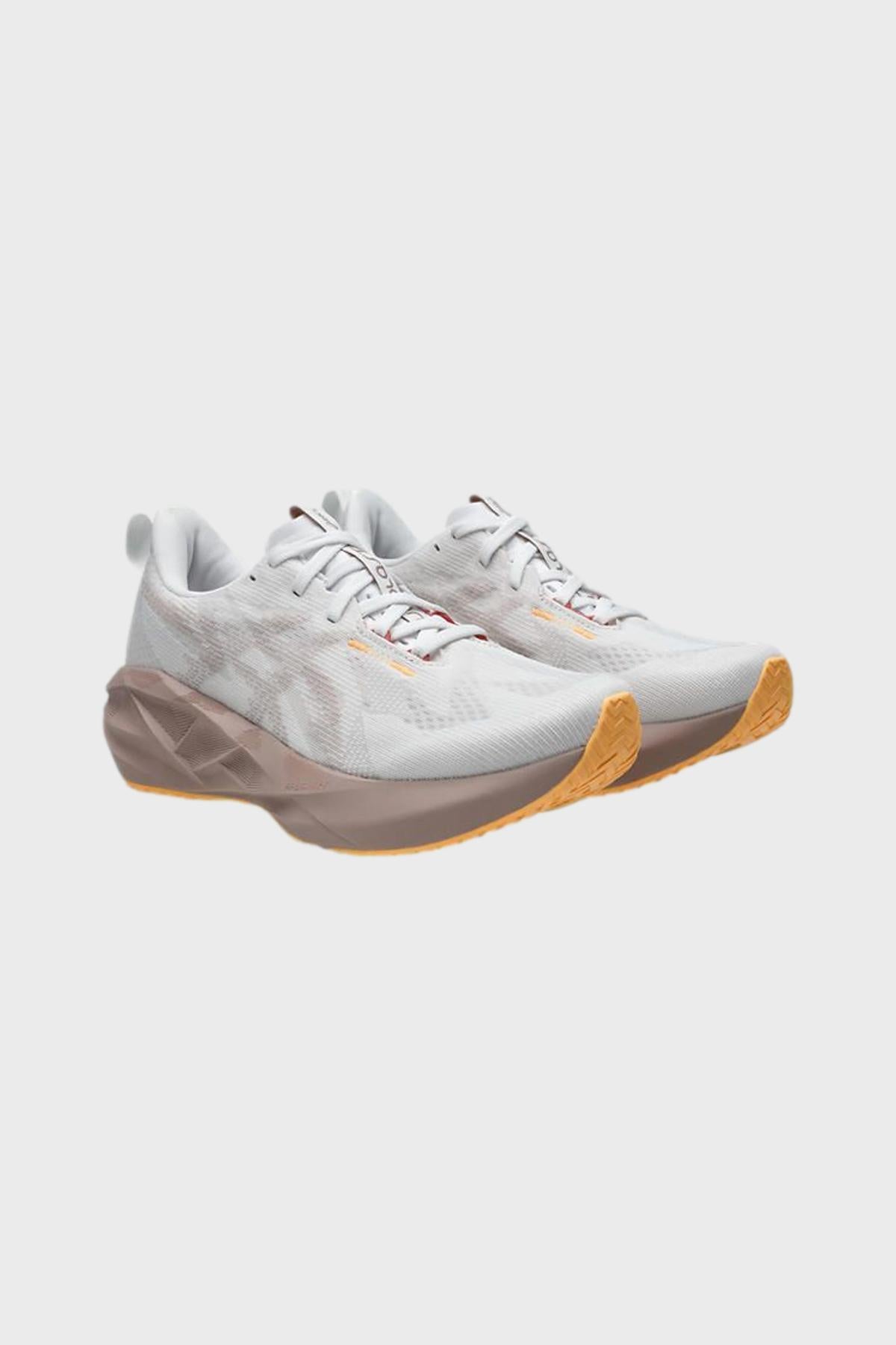 アシックス W - ノヴァブラスト 5