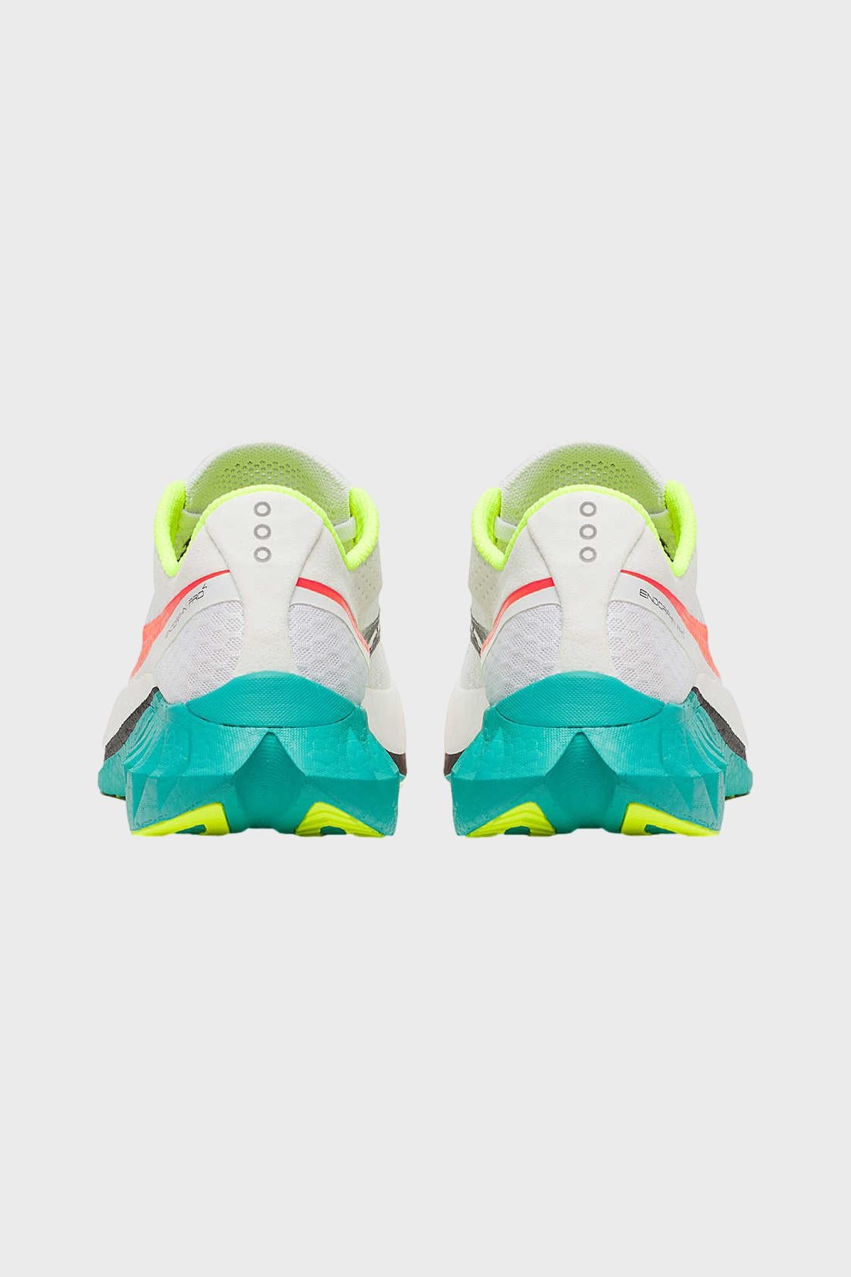 サッカニー - エンドルフィン スピード 4