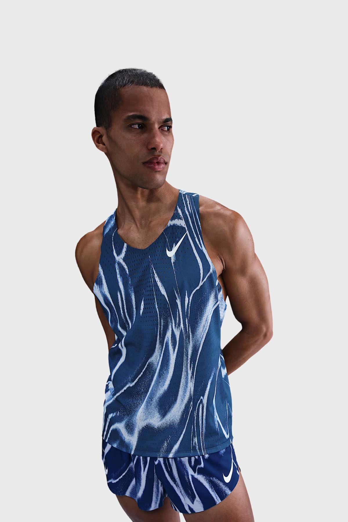 Nike - Dri-FIT ADV AeroSwift Singlet