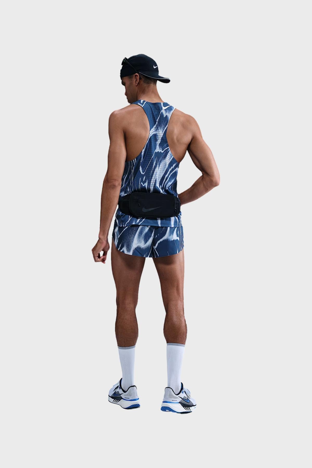 Nike - Dri-FIT ADV AeroSwift Singlet