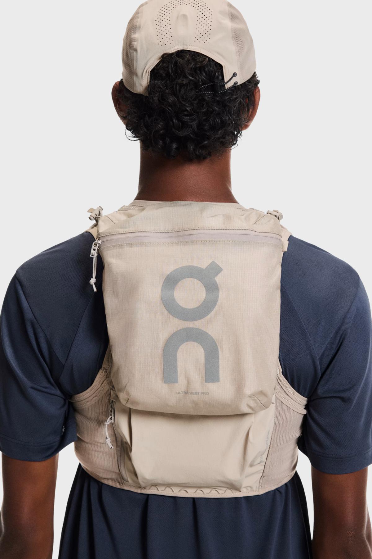ULTRA VEST PRO UNISEX On - Gilet Hydratation | Distance