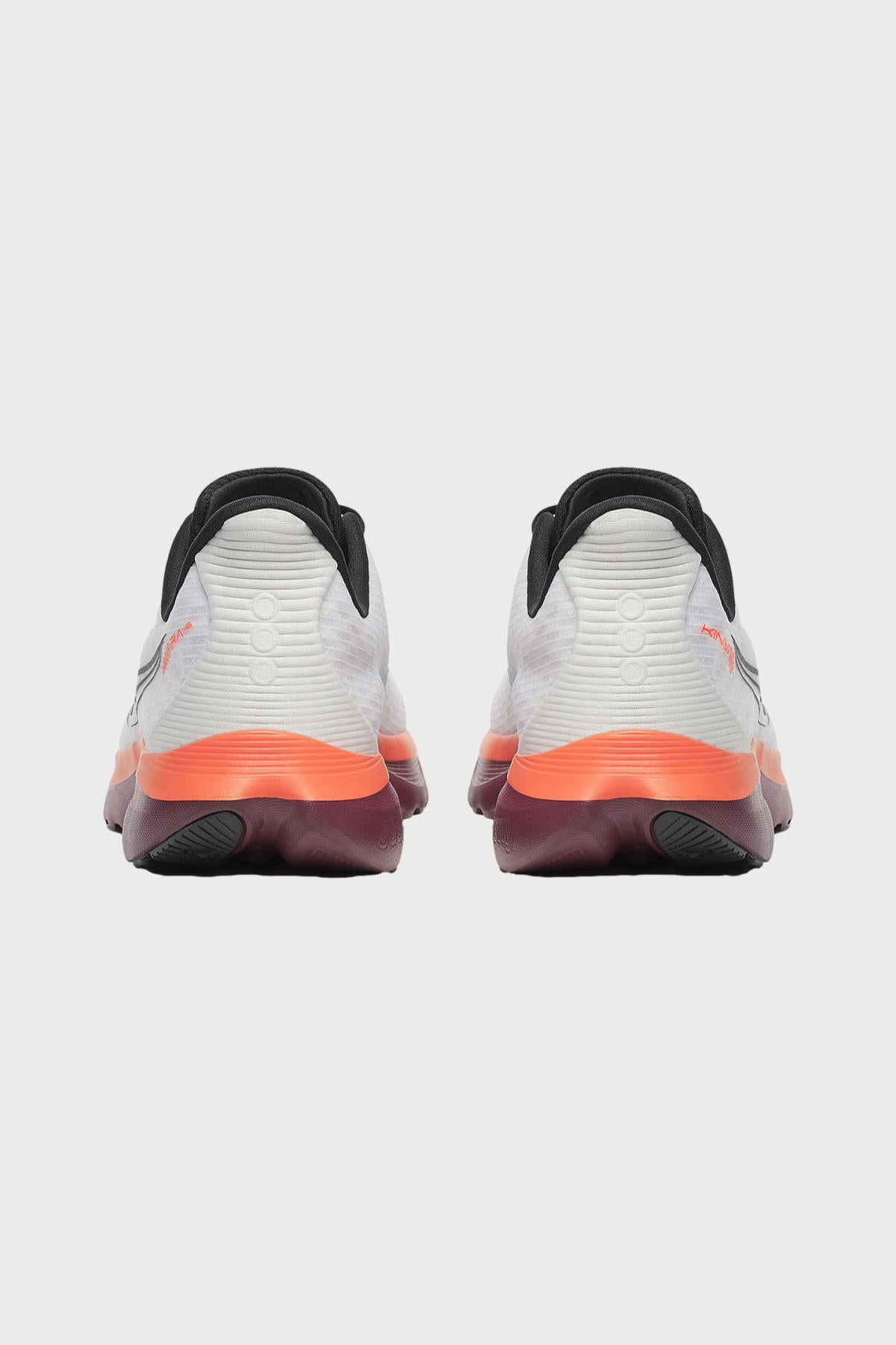 SAUCONY - KINVARA 16