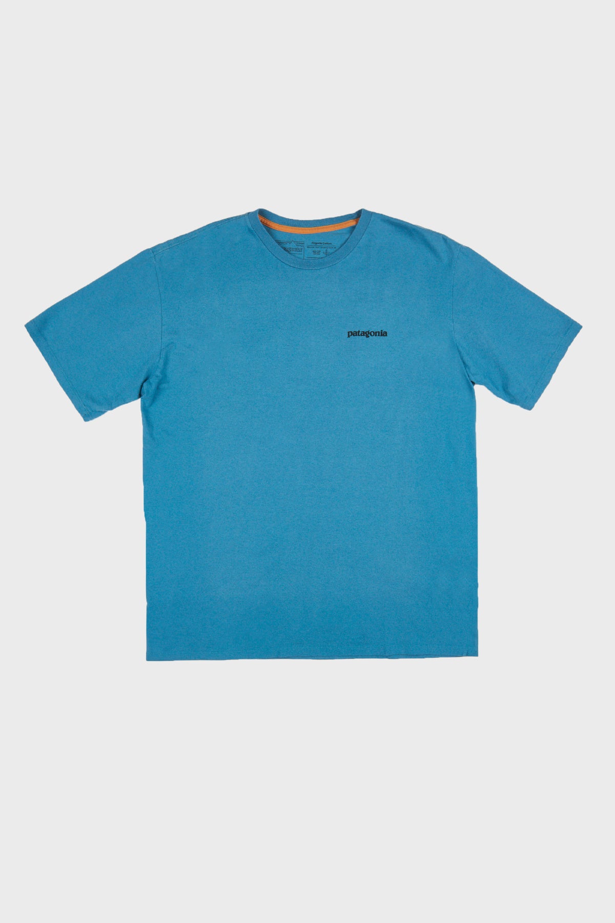 patagonia - P-6 logo Mission Organic Tee - DISTANCE