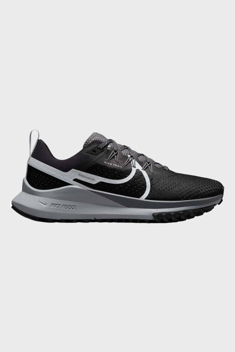React Pegasus Trail 4