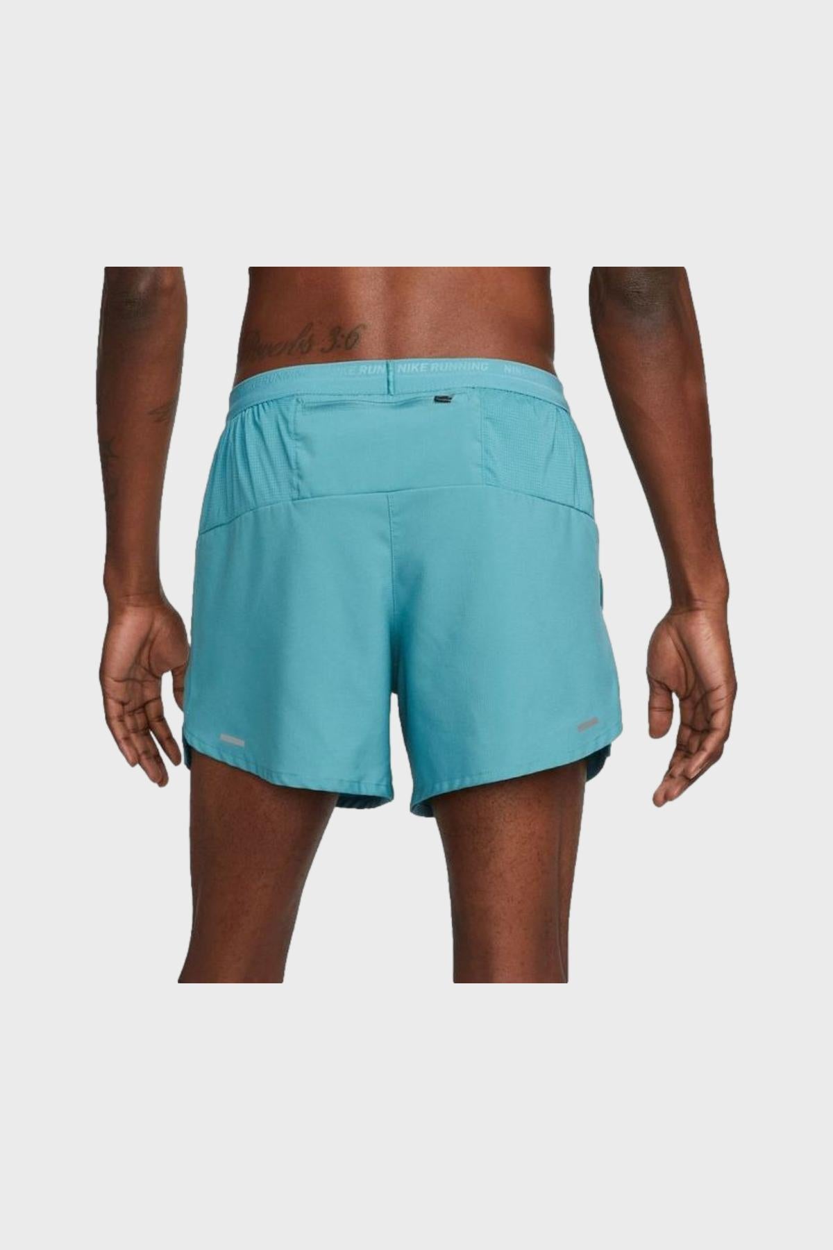 ナイキ - Dri-FIT ストライド ショーツ 5 インチ